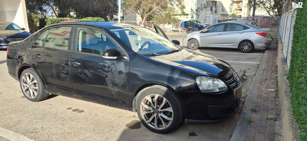 מודעת רכב פולקסווגן ג'טה