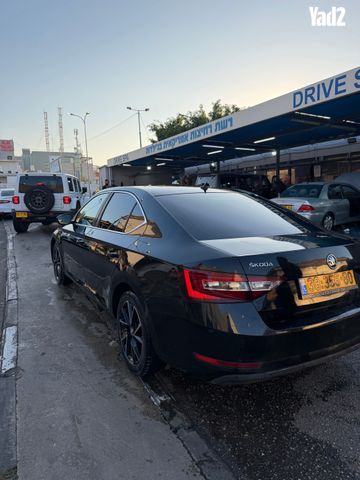 מודעת רכב סקודה סופרב