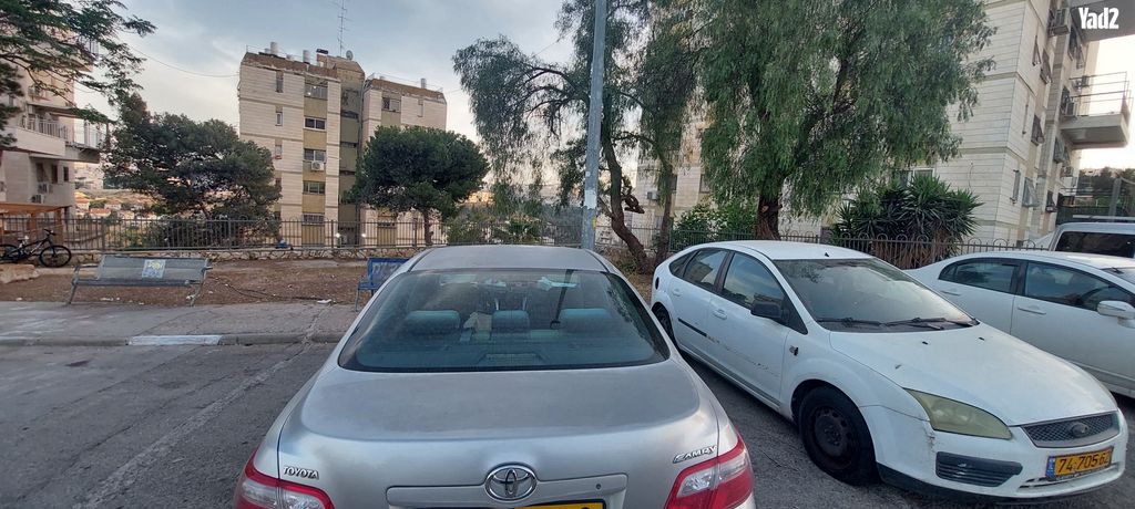 מודעת רכב טויוטה קאמרי