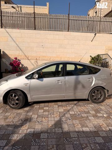 מודעת רכב טויוטה פריוס