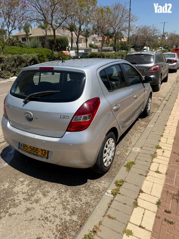 מודעת רכב יונדאי i20