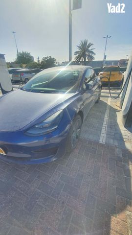 מודעת רכב טסלה מודל 3