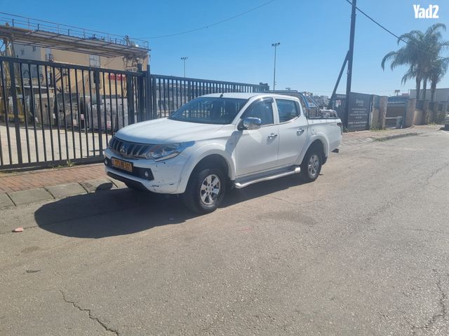 מודעת רכב מיצובישי טרייטון / L200
