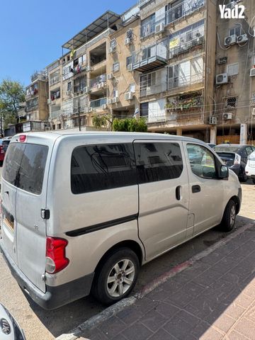 מודעת רכב ניסאן NV200