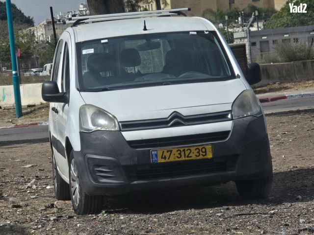 מודעת רכב סיטרואן ברלינגו