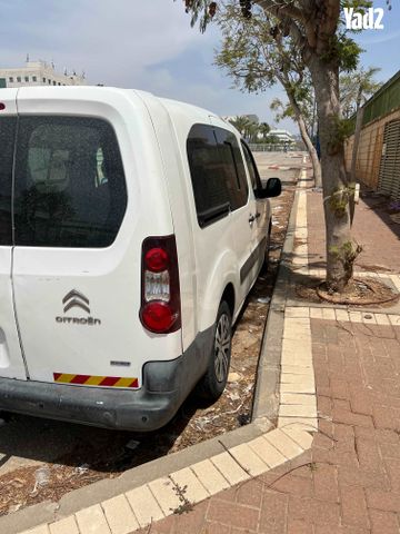 מודעת רכב סיטרואן ברלינגו 
