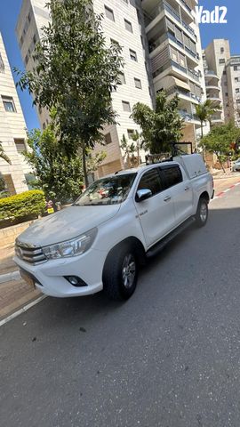 מודעת רכב טויוטה היילקס