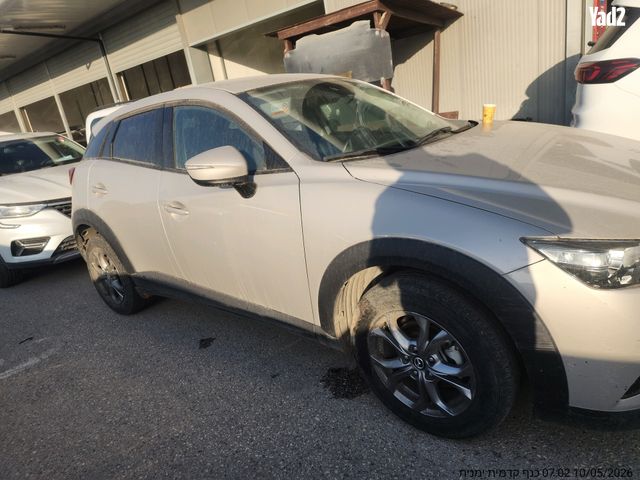 מודעת רכב מאזדה CX-3