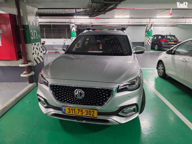 מודעת רכב אם ג'י EHS PHEV