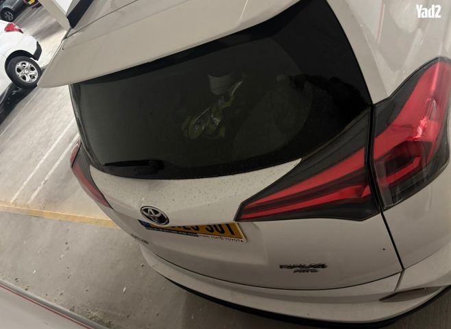 מודעת רכב טויוטה RAV4