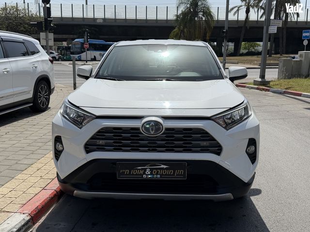 מודעת רכב טויוטה RAV4 1