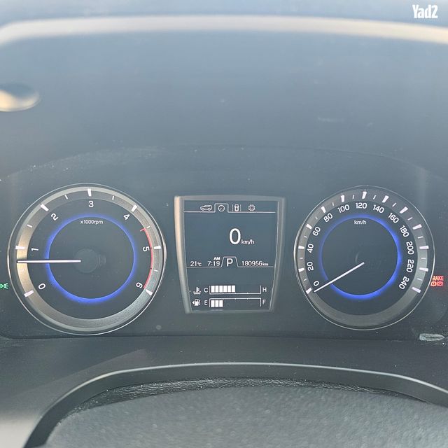 מודעת רכב סאנגיונג רקסטון