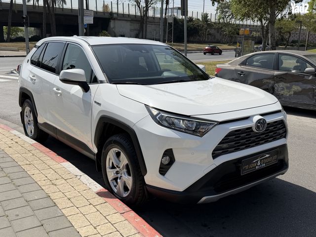 מודעת רכב טויוטה RAV4 2