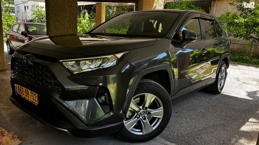 מודעת רכב טויוטה RAV4