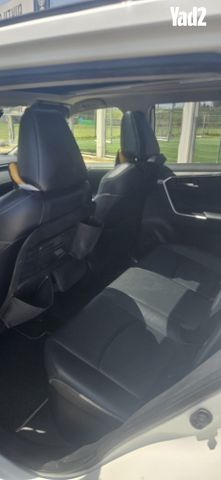 מודעת רכב טויוטה RAV4