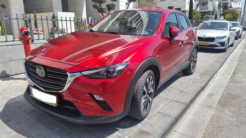 מודעת רכב מאזדה CX-3