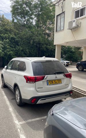 מודעת רכב מיצובישי אאוטלנדר
