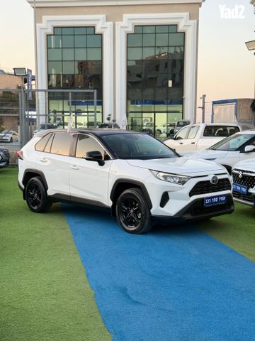 מודעת רכב טויוטה RAV4