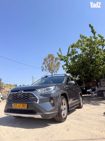מודעת רכב טויוטה RAV4