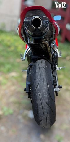 מודעת רכב הונדה CBR600RR