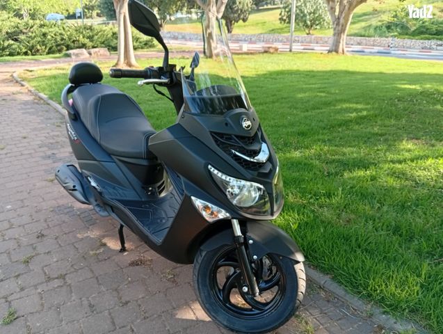 מודעת רכב סאן יאנג ג'וי רייד 200