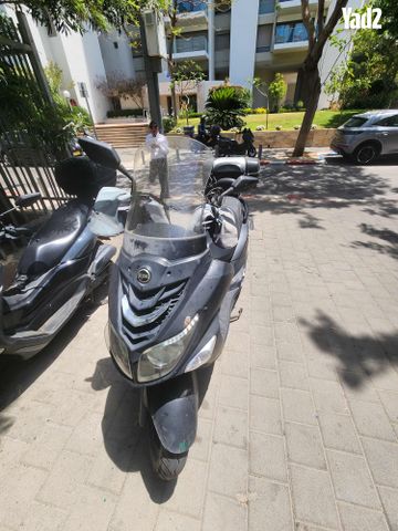 מודעת רכב סאן יאנג ג'וי רייד 200