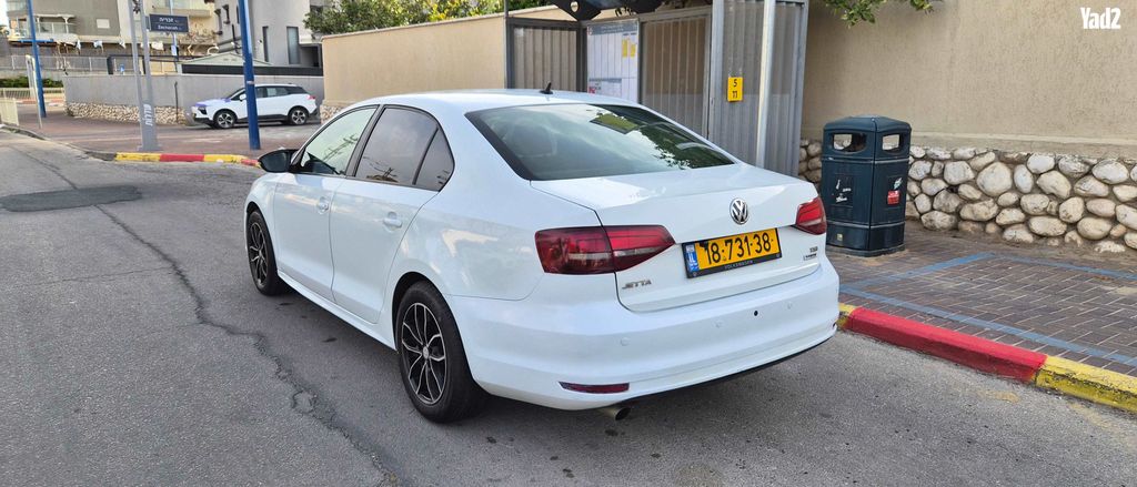 מודעת רכב פולקסווגן ג'טה 1