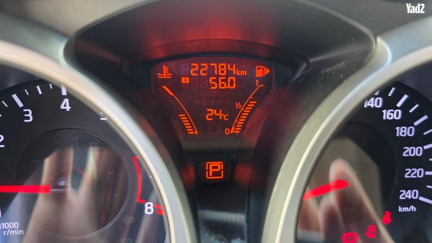מודעת רכב ניסאן ג'וק