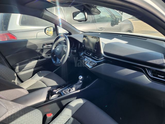 מודעת רכב טויוטה C-HR 3