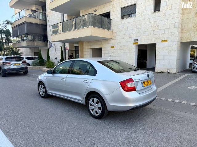 מודעת רכב סקודה ראפיד 1