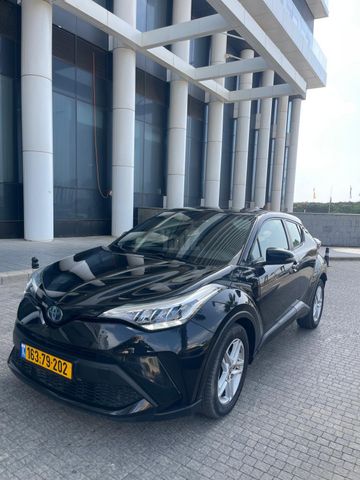 מודעת רכב טויוטה C-HR