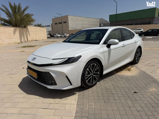 מודעת רכב טויוטה קאמרי