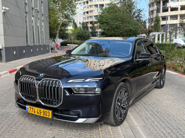 מודעת רכב ב מ וו סדרה 7