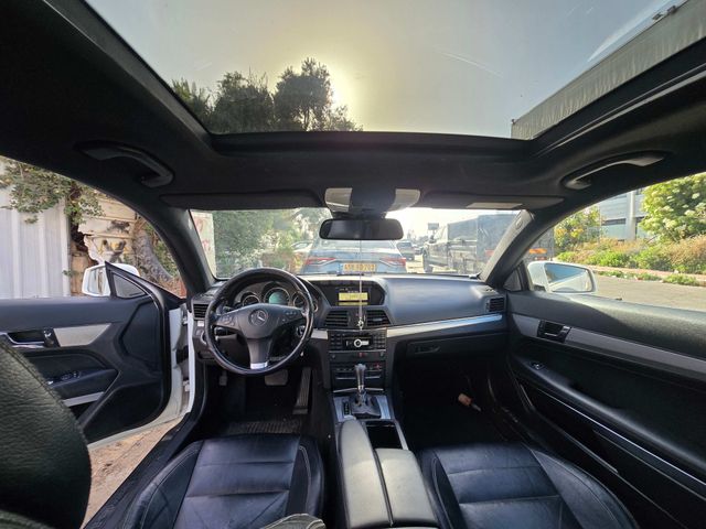 מודעת רכב מרצדס-בנץ E-class