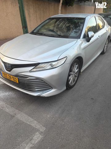 מודעת רכב טויוטה קאמרי