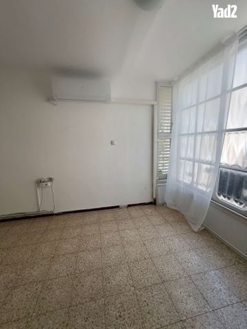 ישראל בן ציון 19