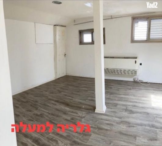 קיבוץ גלויות 39