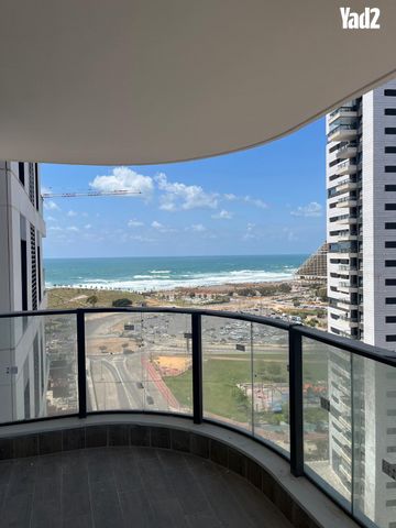 אהוד מנור 8