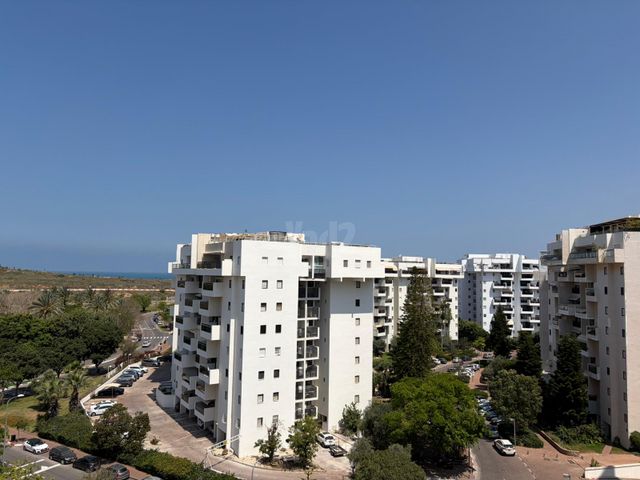 אזורי חן, גימל החדשה