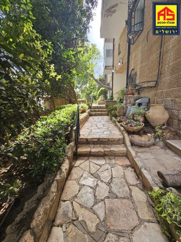 דירה למכירה בירושלים (תיווך) — 2