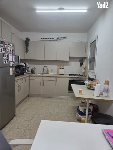 אברהם ישראל פרשני 