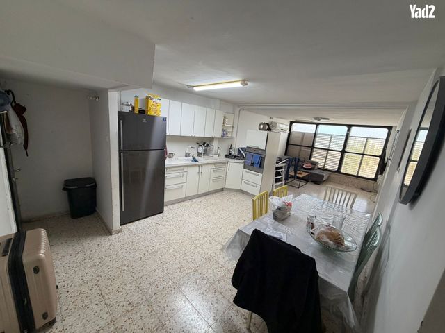 דירה, אביב, ראש העין