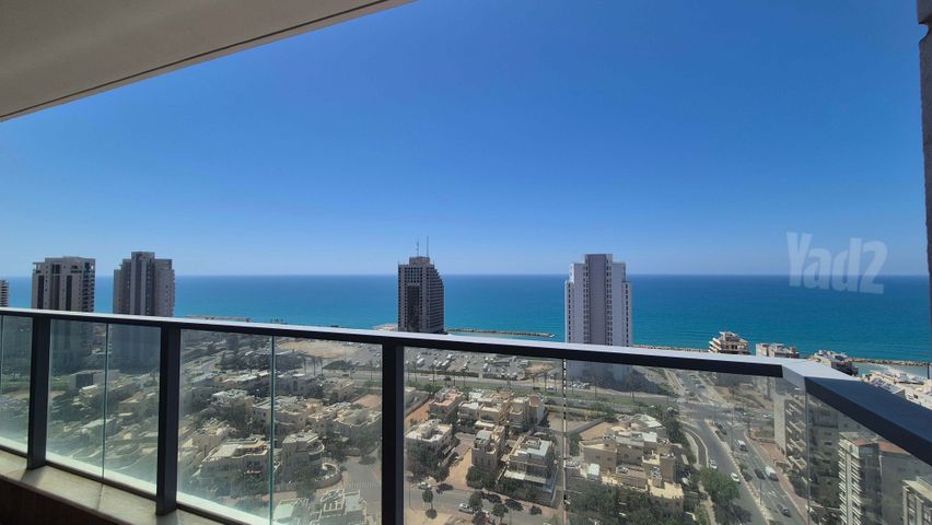 תמונה 7 של דירת 5 חדרים להשכרה בנתניה