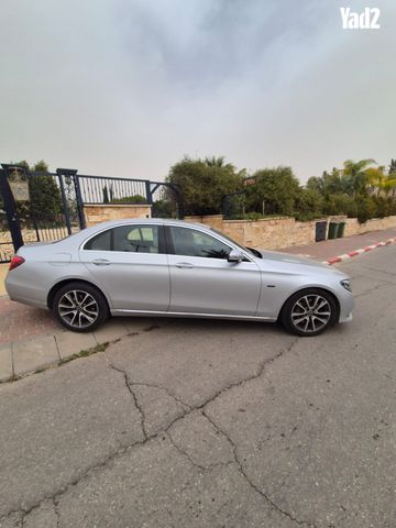מודעת רכב מרצדס-בנץ E-class