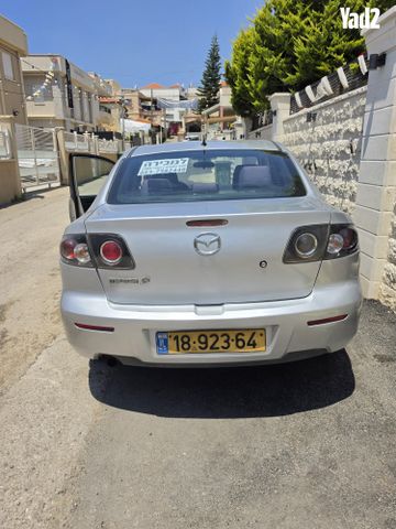 מודעת רכב מאזדה 3
