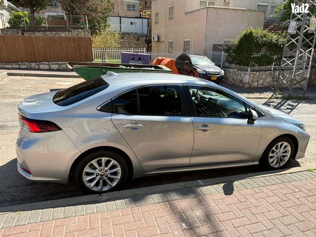 מודעת רכב טויוטה קורולה