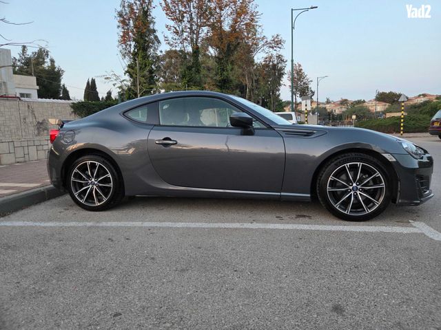 מודעת רכב סובארו BRZ