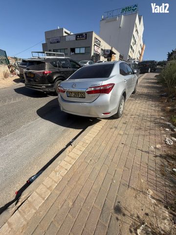 מודעת רכב טויוטה קורולה