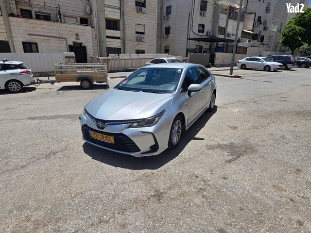מודעת רכב טויוטה קורולה