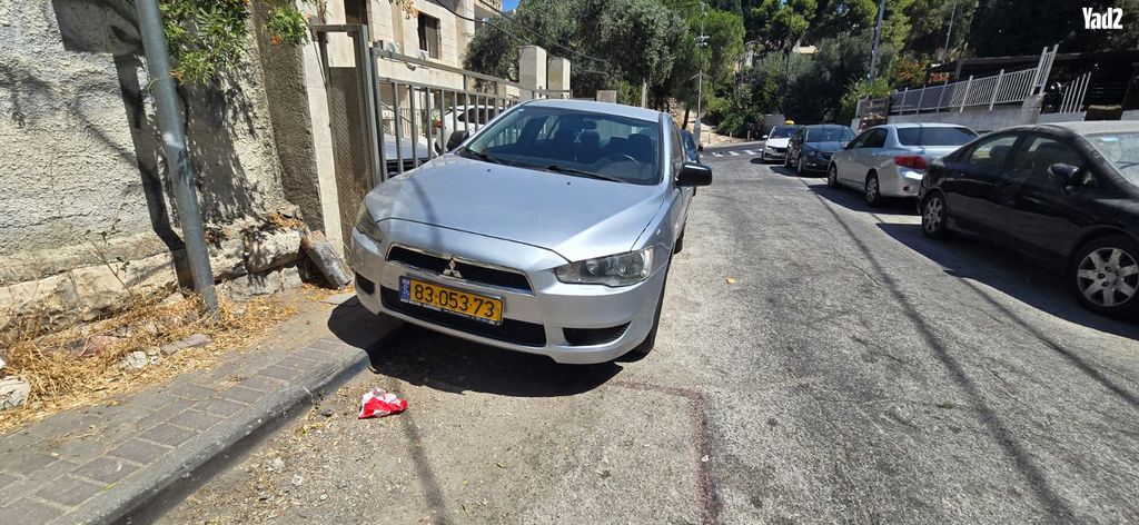 מודעת רכב מיצובישי לנסר